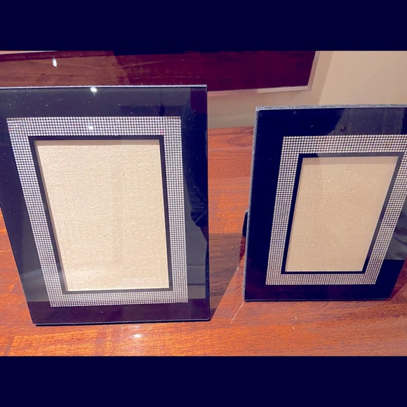 Set of 2 Crystal Accented Picture Frames - Picture 4 of 7